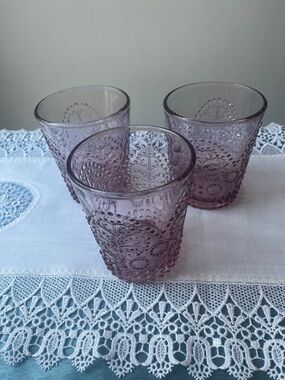 Romantic Pink Beaded Glassware Set – Intricate Lacework Pattern Set of 3